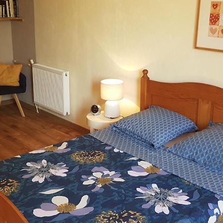 Bed and Breakfast La Parenthese Du Crieu-Valfred La Tour-du-Crieu Exterior foto